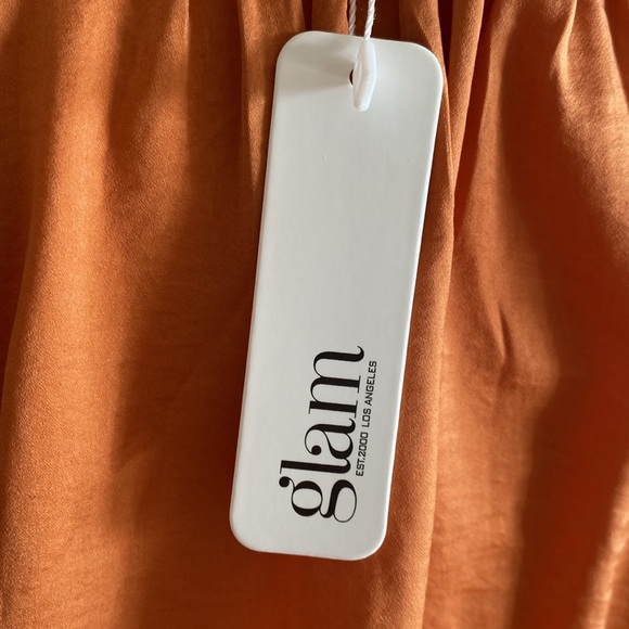 V-NECK SMOCKED TIERED MINI DRESS Rosewood colour long sleeve - Picture 13 of 13